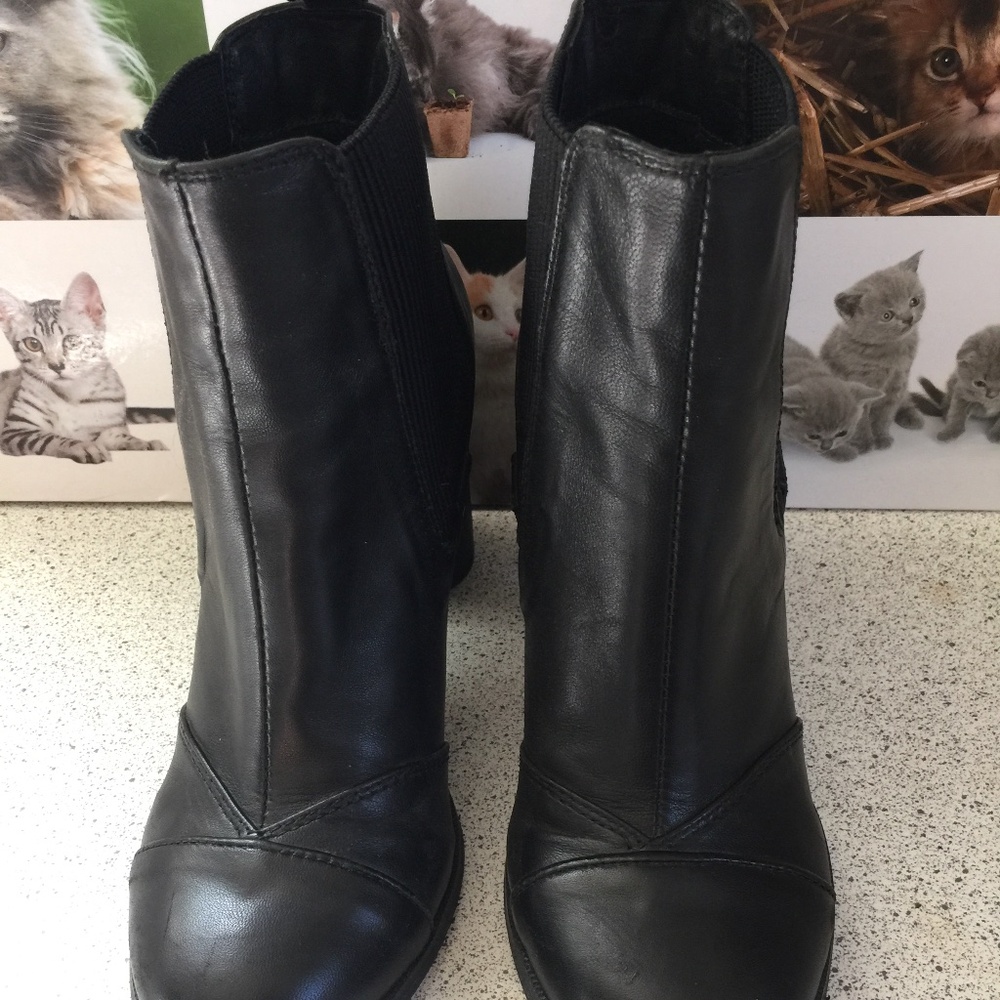 Miz Mooz boots